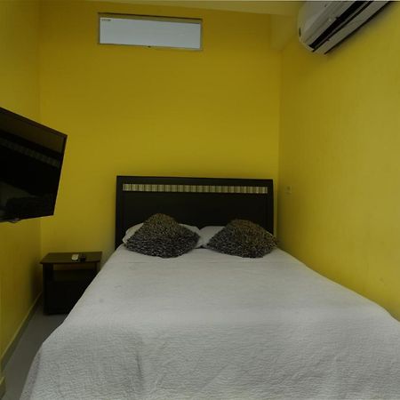 Poseidon Lake Apartments Cartagène Extérieur photo