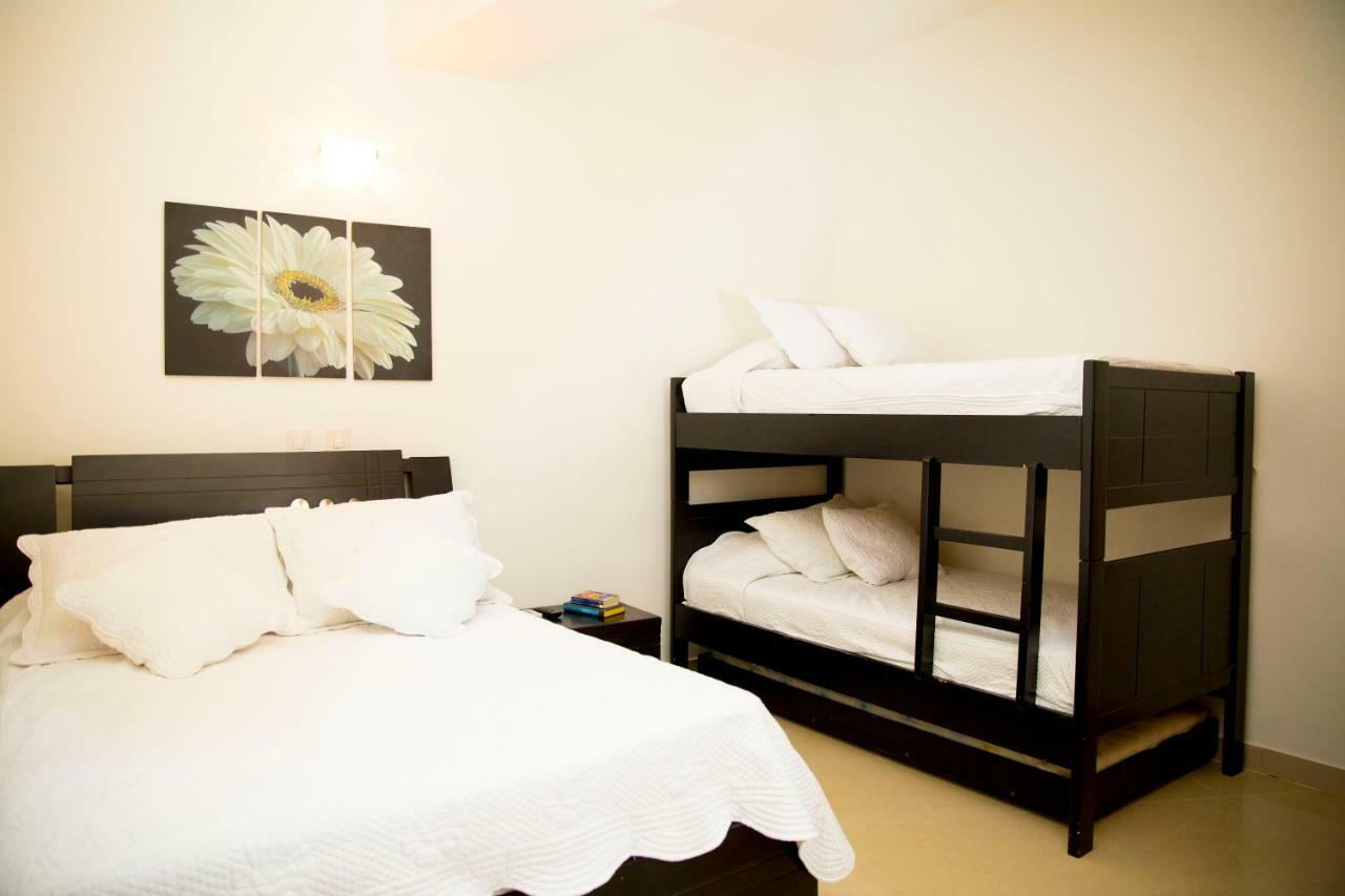 Poseidon Lake Apartments Cartagène Extérieur photo